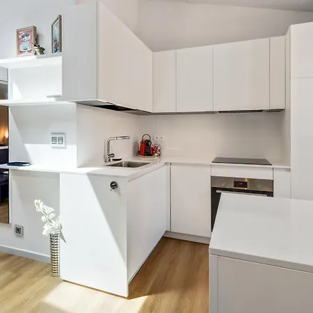 Elegante Appartmento Nel Quadrato D'oro A St Tropez Apartamento